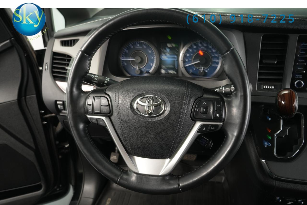 2019 Toyota Sienna AWD Limited Premium 7-PASSENGER REAR ENTERTAINMENT West Chester PA