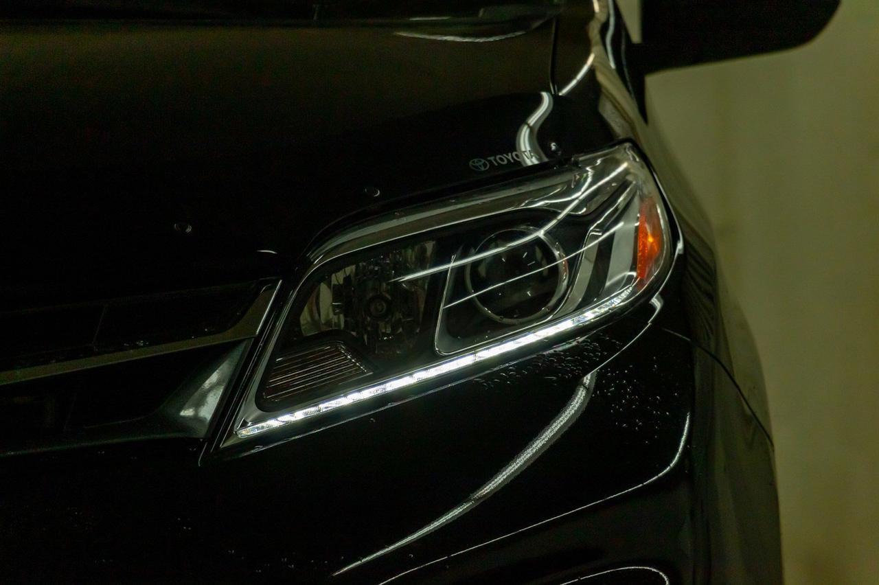 2019 Toyota Sienna AWD XLE Leather Roof Nav BCam Red Deer AB