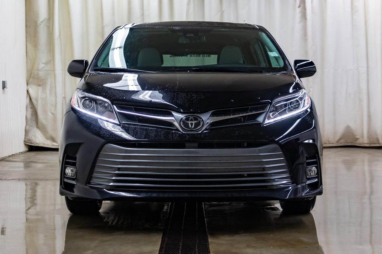 2019 Toyota Sienna AWD XLE Leather Roof Nav BCam Red Deer AB