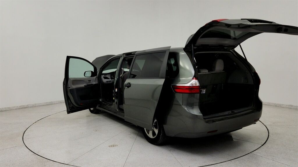 2019 Toyota Sienna L Laurel MD