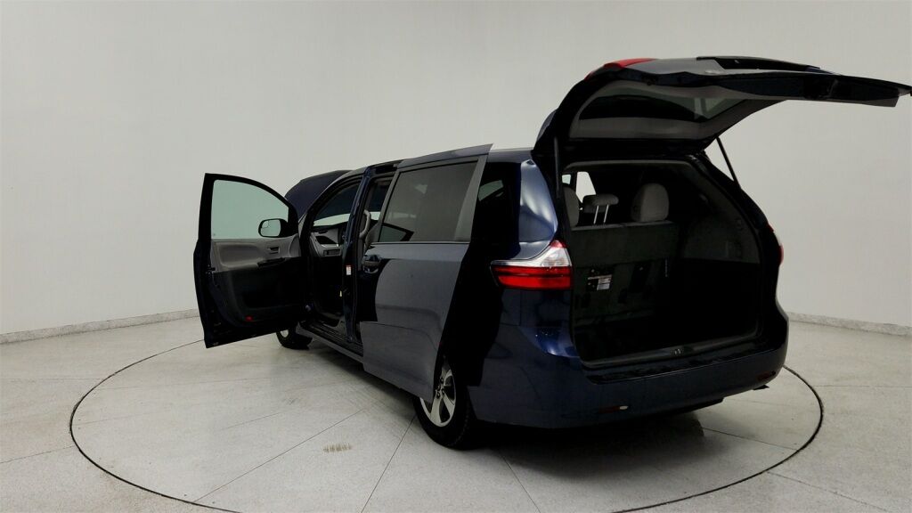 2019 Toyota Sienna L Laurel MD