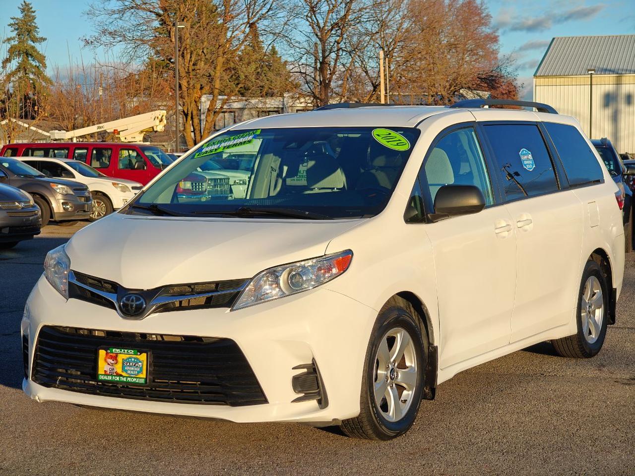 2019 Toyota Sienna LE 7 Passenger | LE 8 Passenger