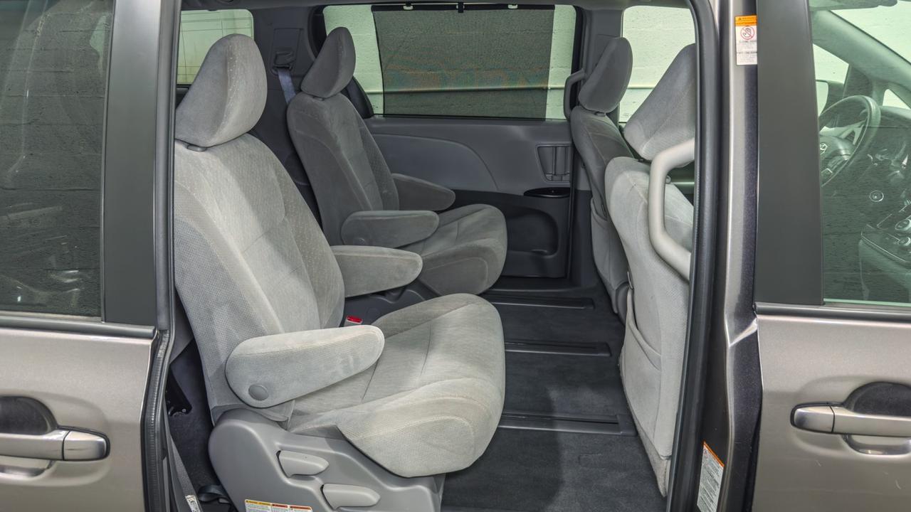 2019 Toyota Sienna LE AWD Tallmadge OH