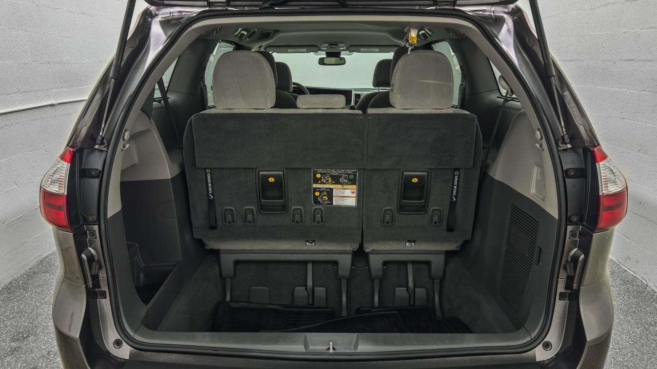 2019 Toyota Sienna LE AWD Tallmadge OH