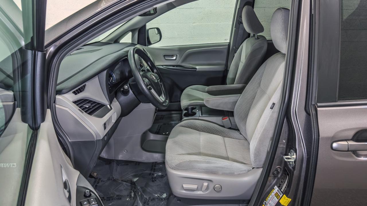 2019 Toyota Sienna LE AWD Tallmadge OH