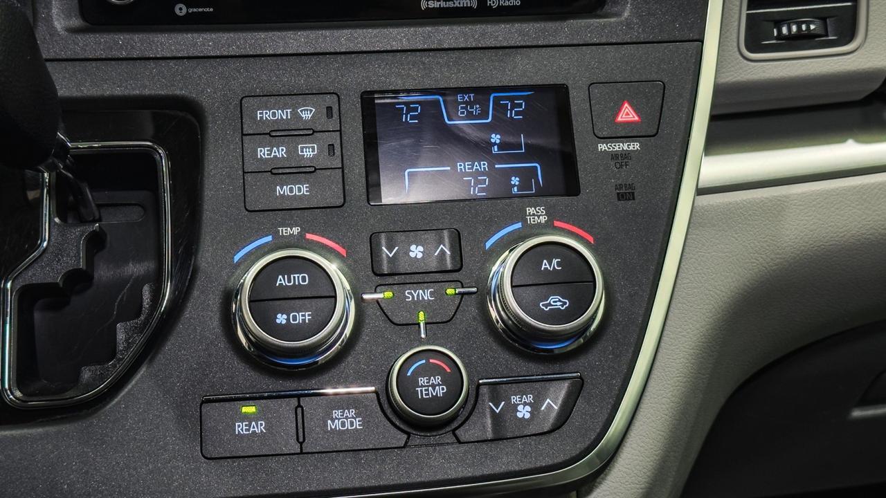 2019 Toyota Sienna LE AWD Tallmadge OH