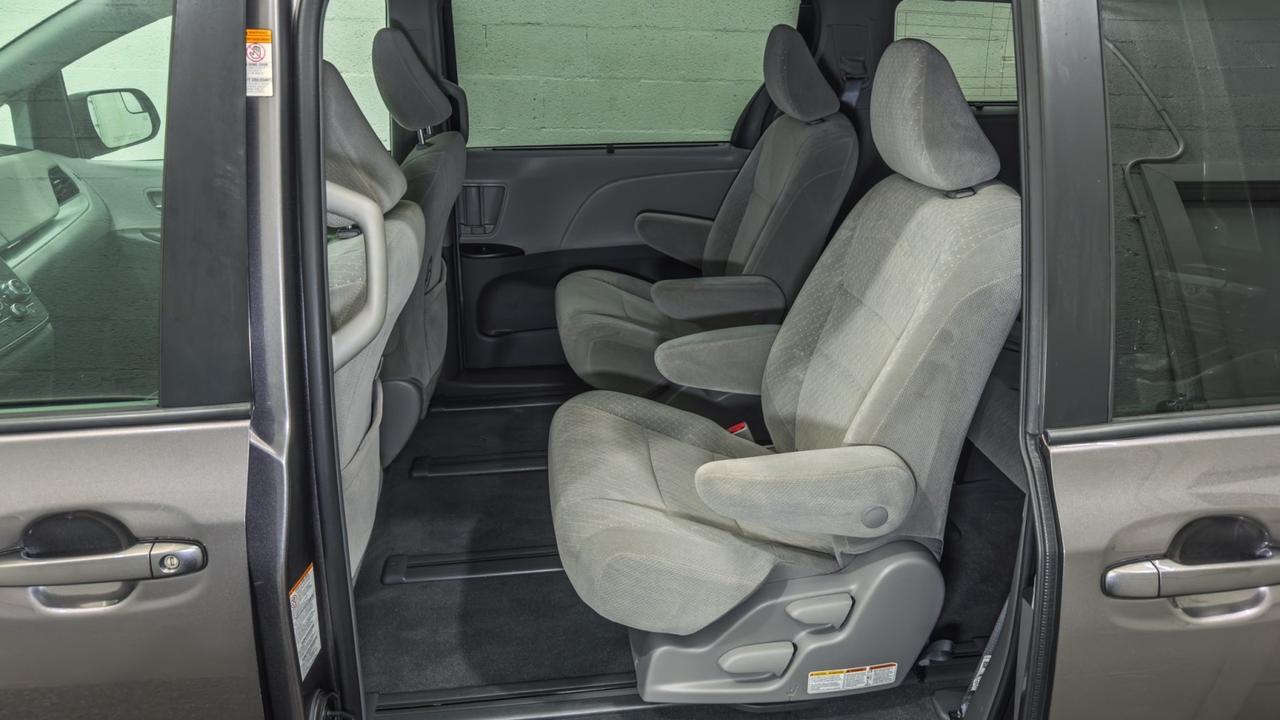 2019 Toyota Sienna LE AWD Tallmadge OH