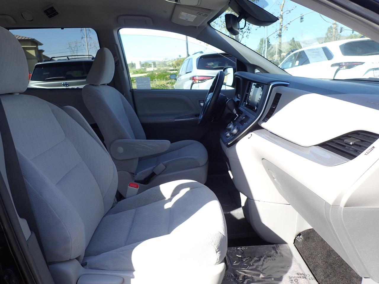 2019 Toyota Sienna LE Anaheim CA