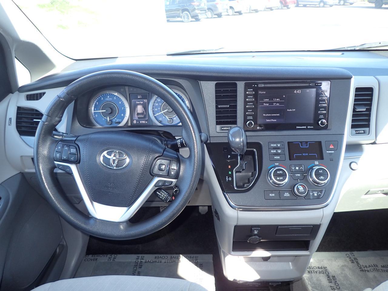 2019 Toyota Sienna LE Anaheim CA