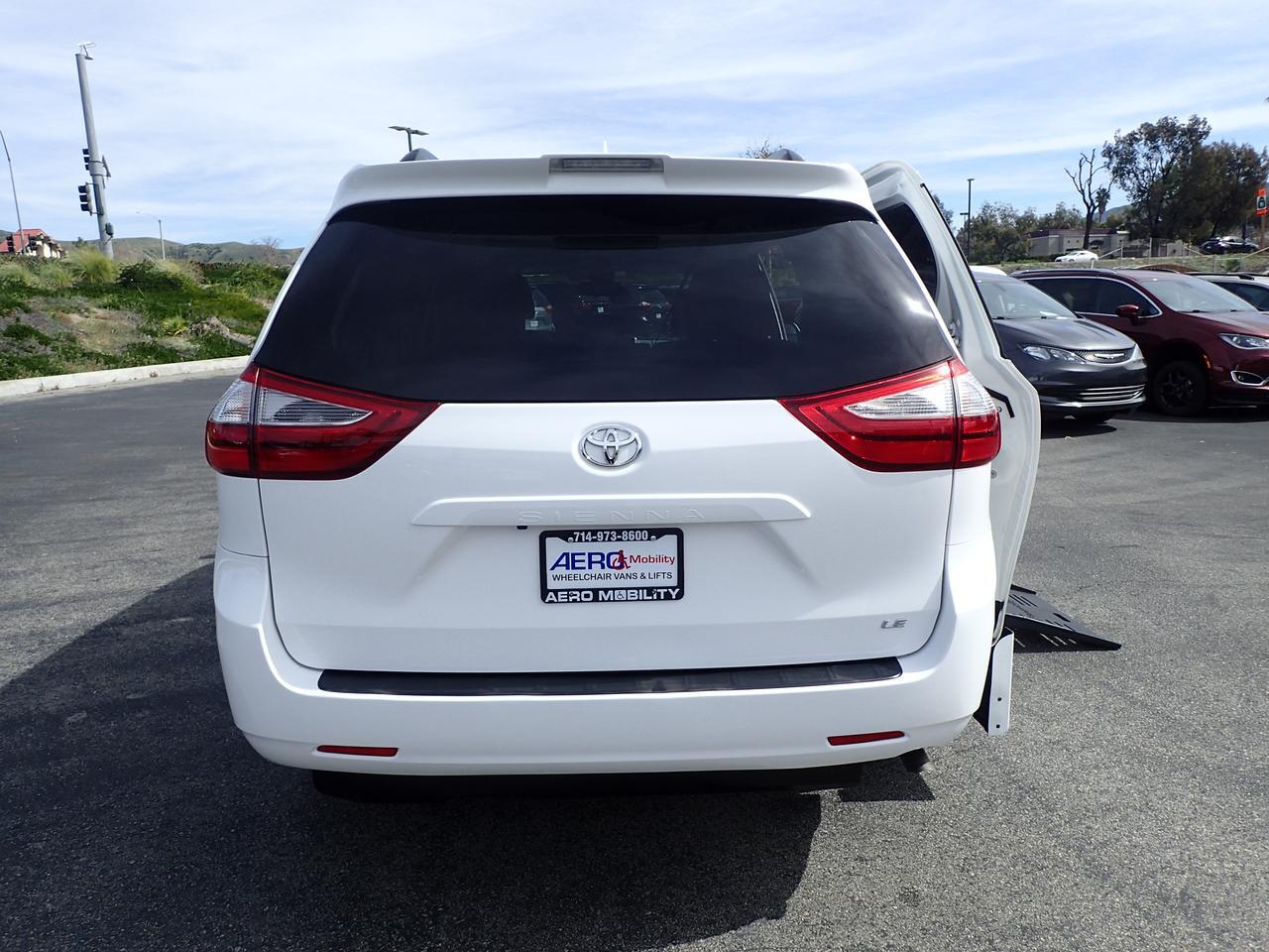 2019 Toyota Sienna LE Anaheim CA