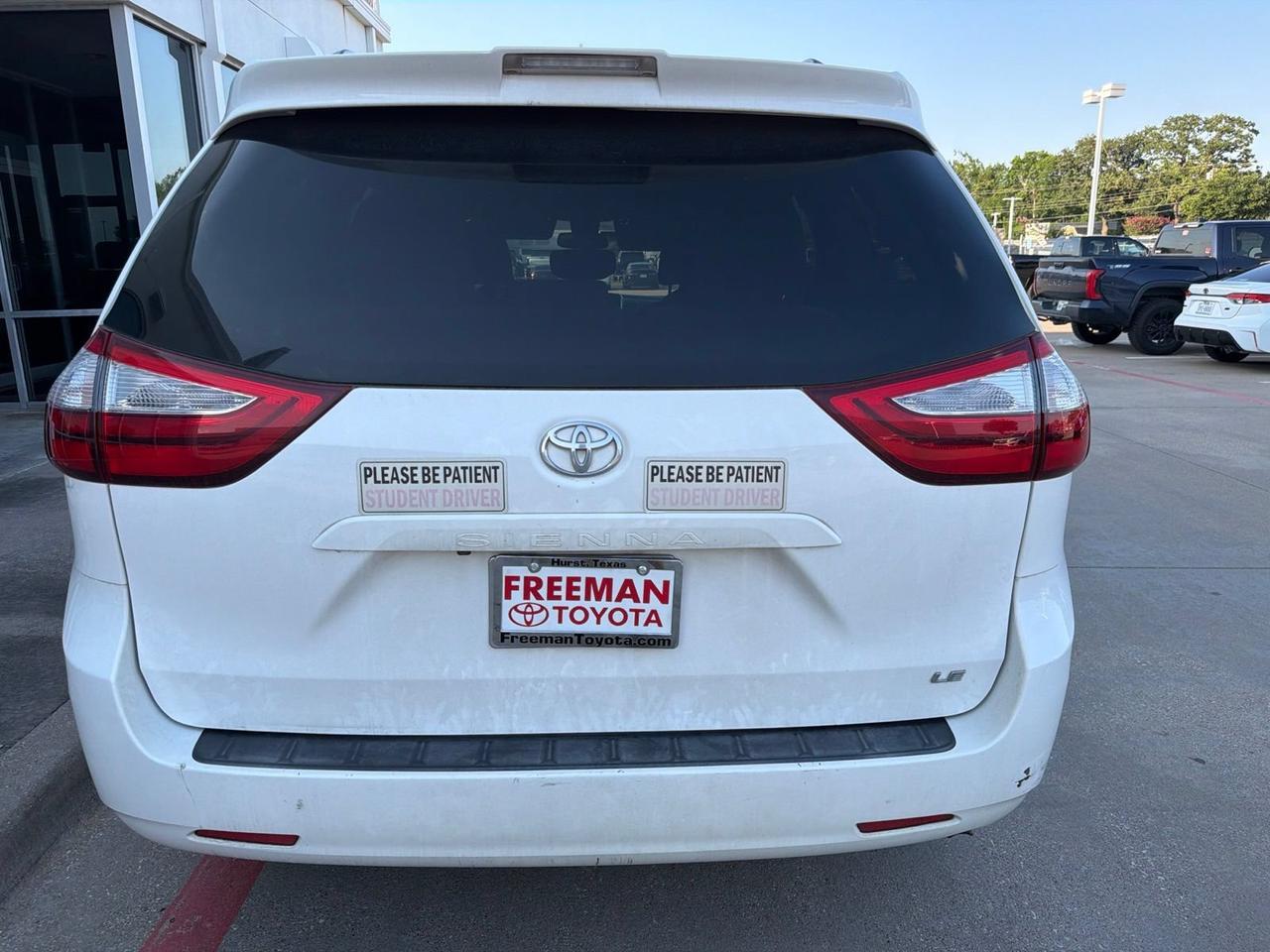 2019 Toyota Sienna LE Hurst TX