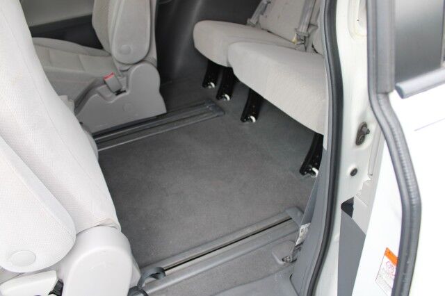 2019 Toyota Sienna LE Melbourne FL