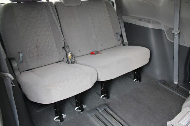2019 Toyota Sienna LE Melbourne FL