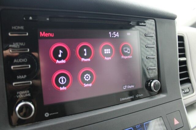 2019 Toyota Sienna LE Melbourne FL