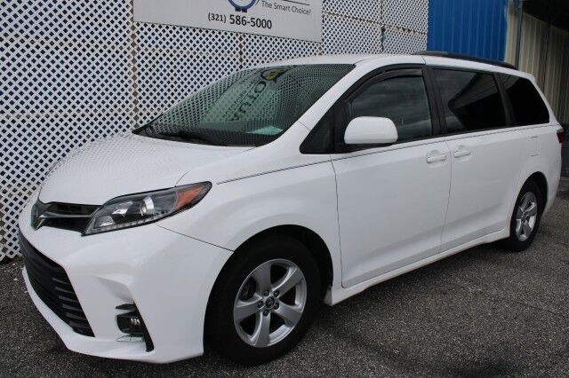 2019 Toyota Sienna LE