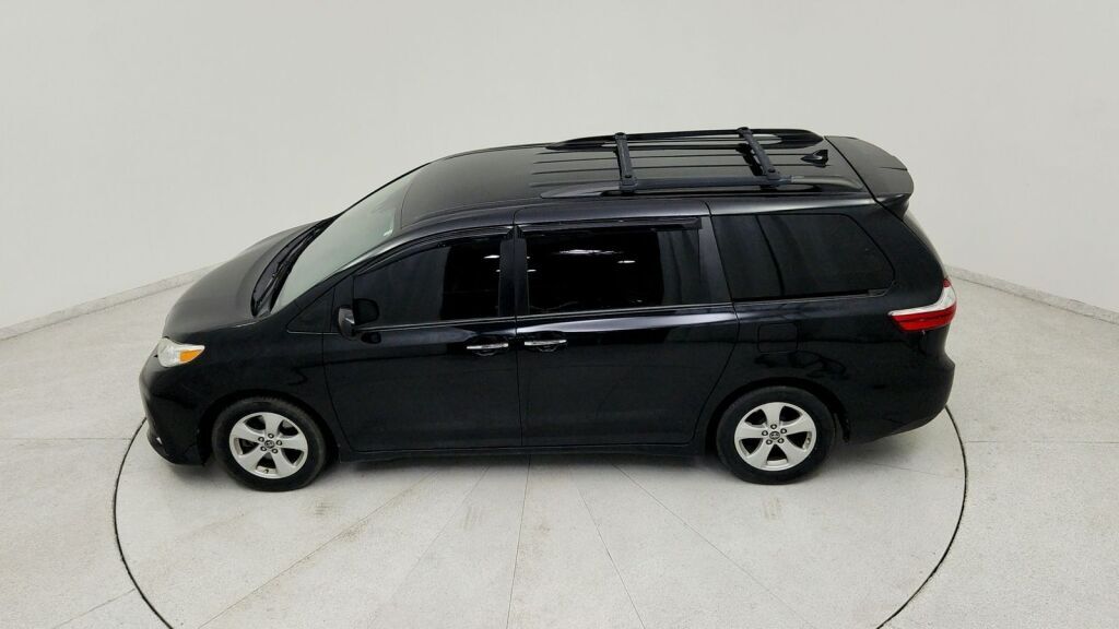 2019 Toyota Sienna LE Laurel MD