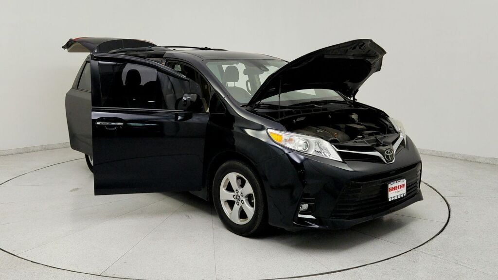 2019 Toyota Sienna LE Laurel MD