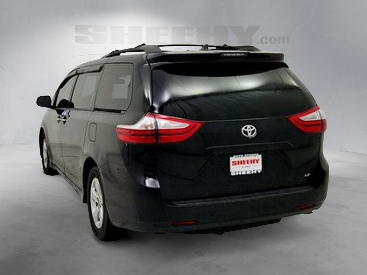 2019 Toyota Sienna LE Laurel MD