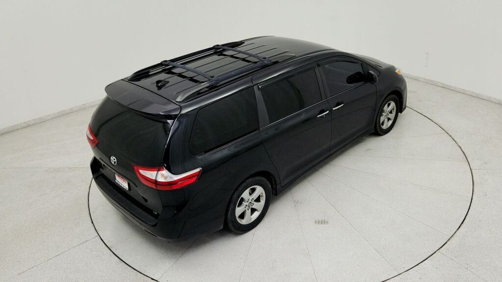 2019 Toyota Sienna LE Laurel MD