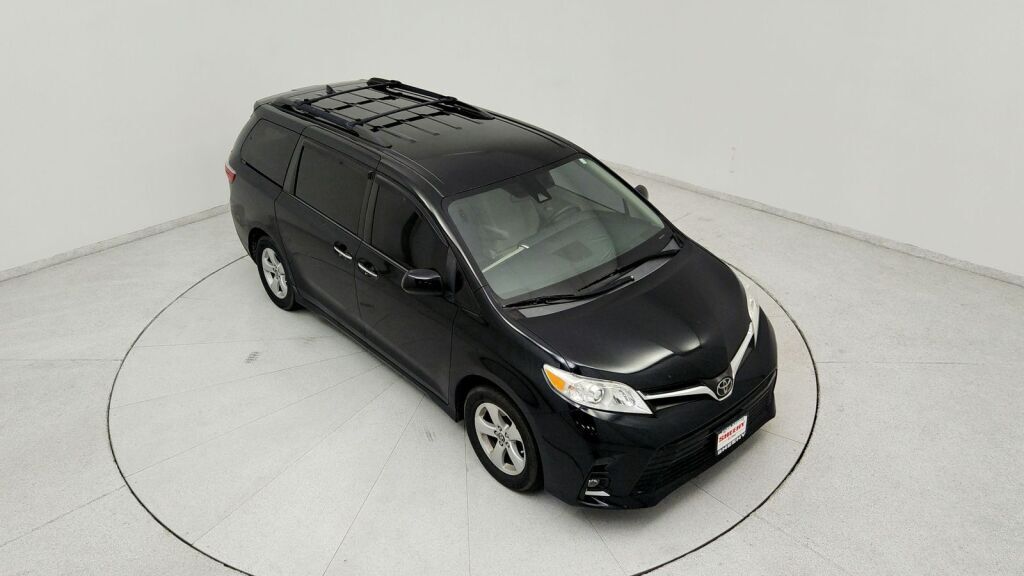2019 Toyota Sienna LE Laurel MD