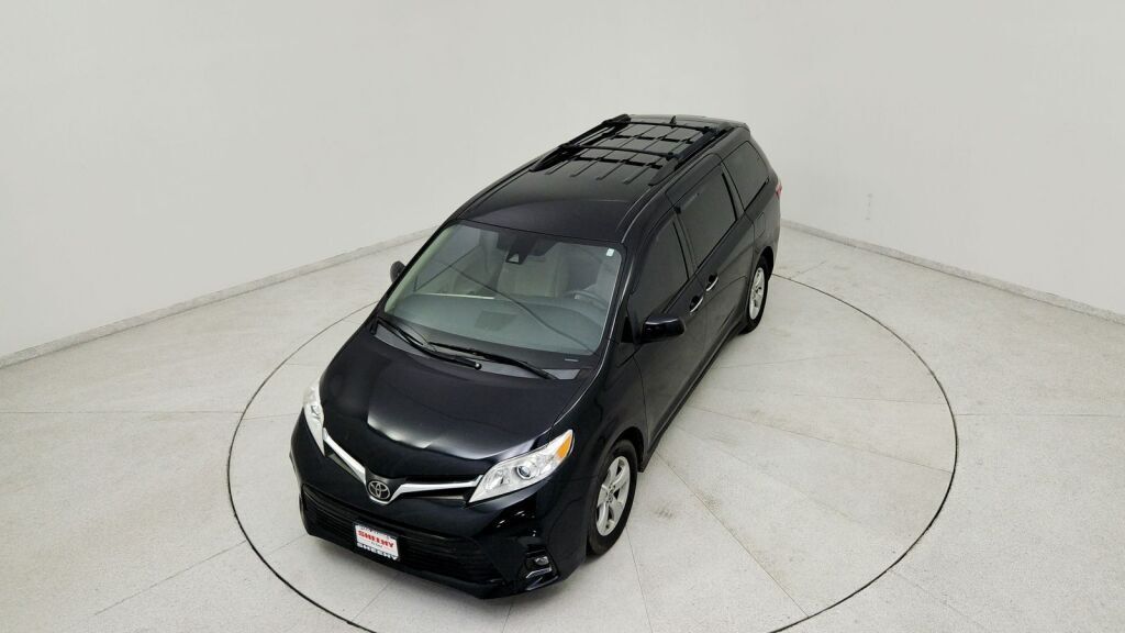 2019 Toyota Sienna LE Laurel MD