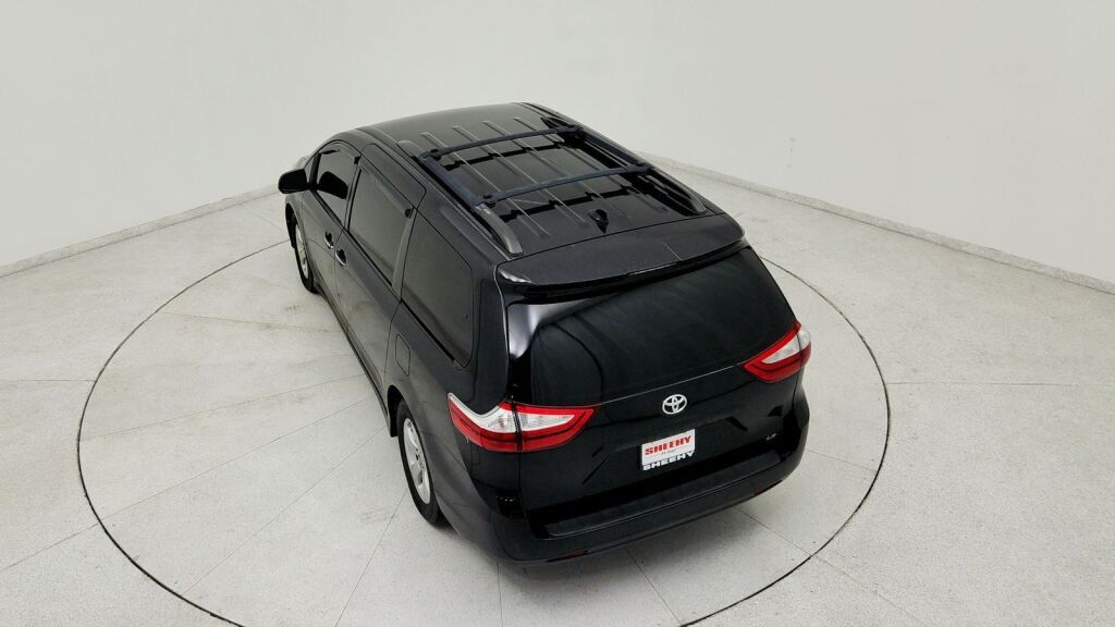2019 Toyota Sienna LE Laurel MD