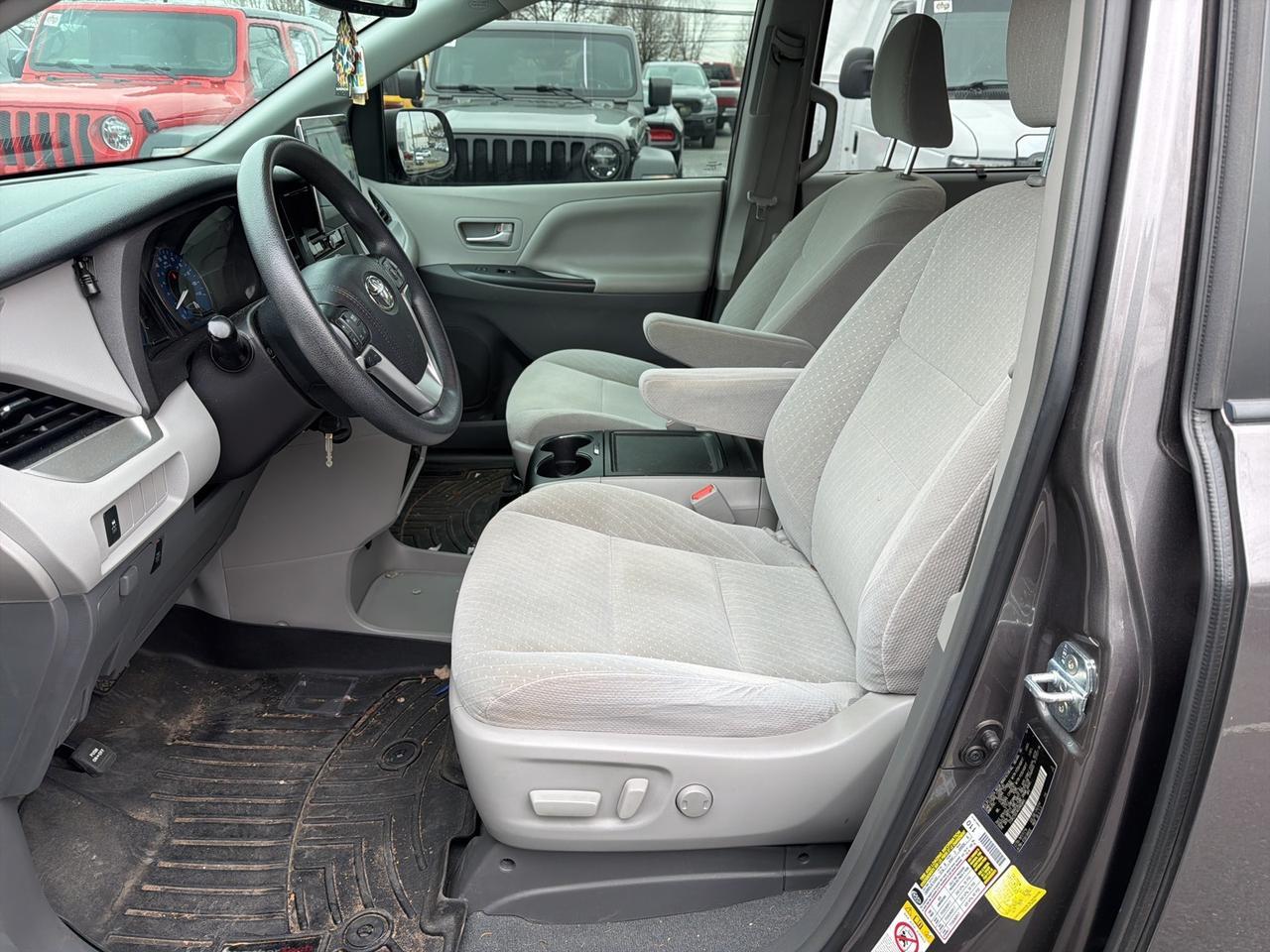 2019 Toyota Sienna LE Gaithersburg MD