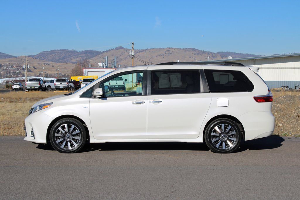 2019 Toyota Sienna Limited Klamath Falls OR