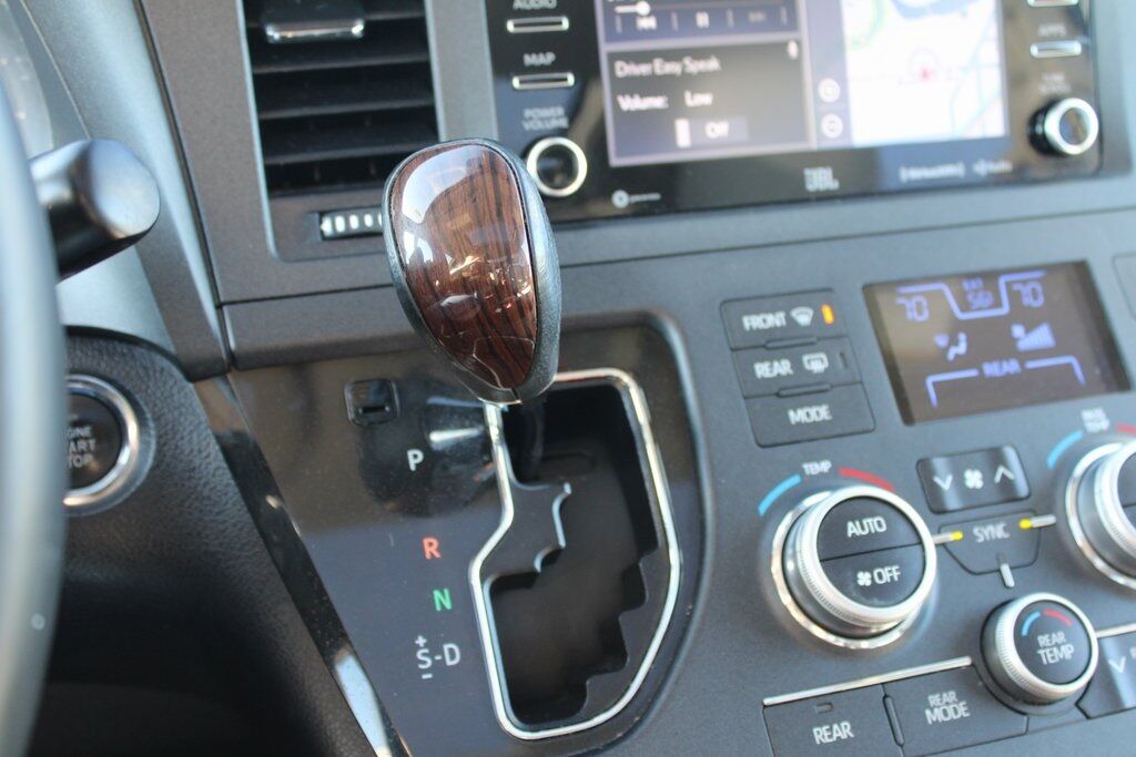 2019 Toyota Sienna Limited Klamath Falls OR