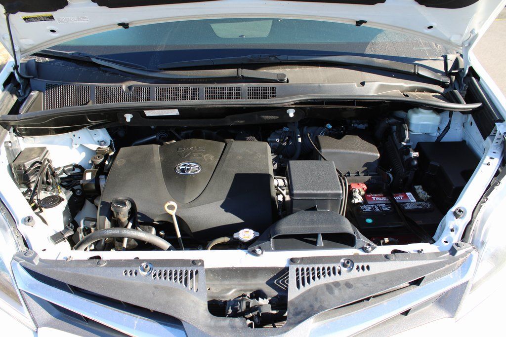 2019 Toyota Sienna Limited Klamath Falls OR