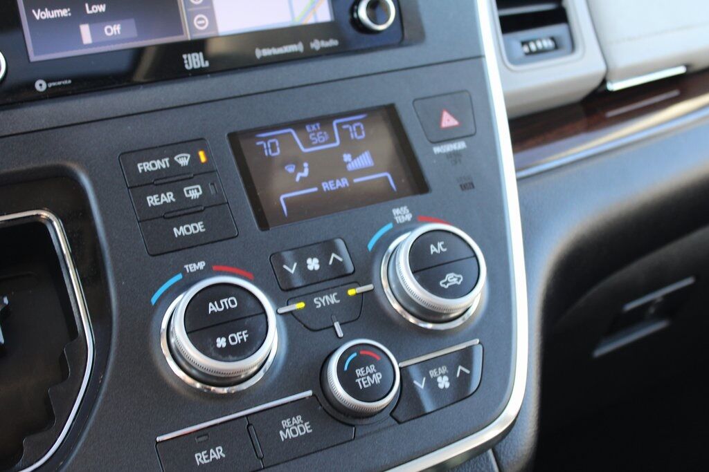 2019 Toyota Sienna Limited Klamath Falls OR