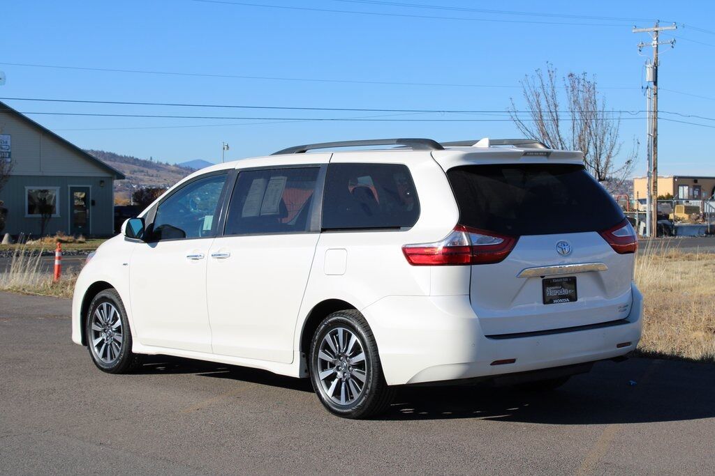 2019 Toyota Sienna Limited Klamath Falls OR