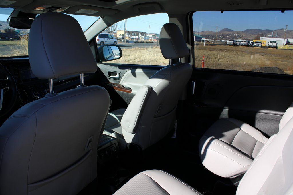 2019 Toyota Sienna Limited Klamath Falls OR