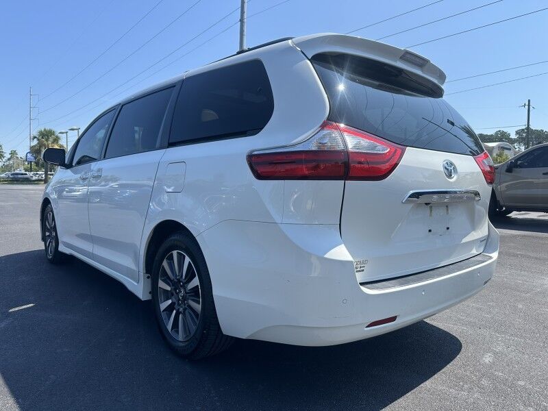 2019 Toyota Sienna Limited Premium