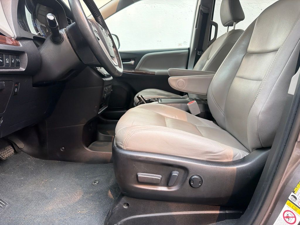 2019 Toyota Sienna Limited Premium Portland OR