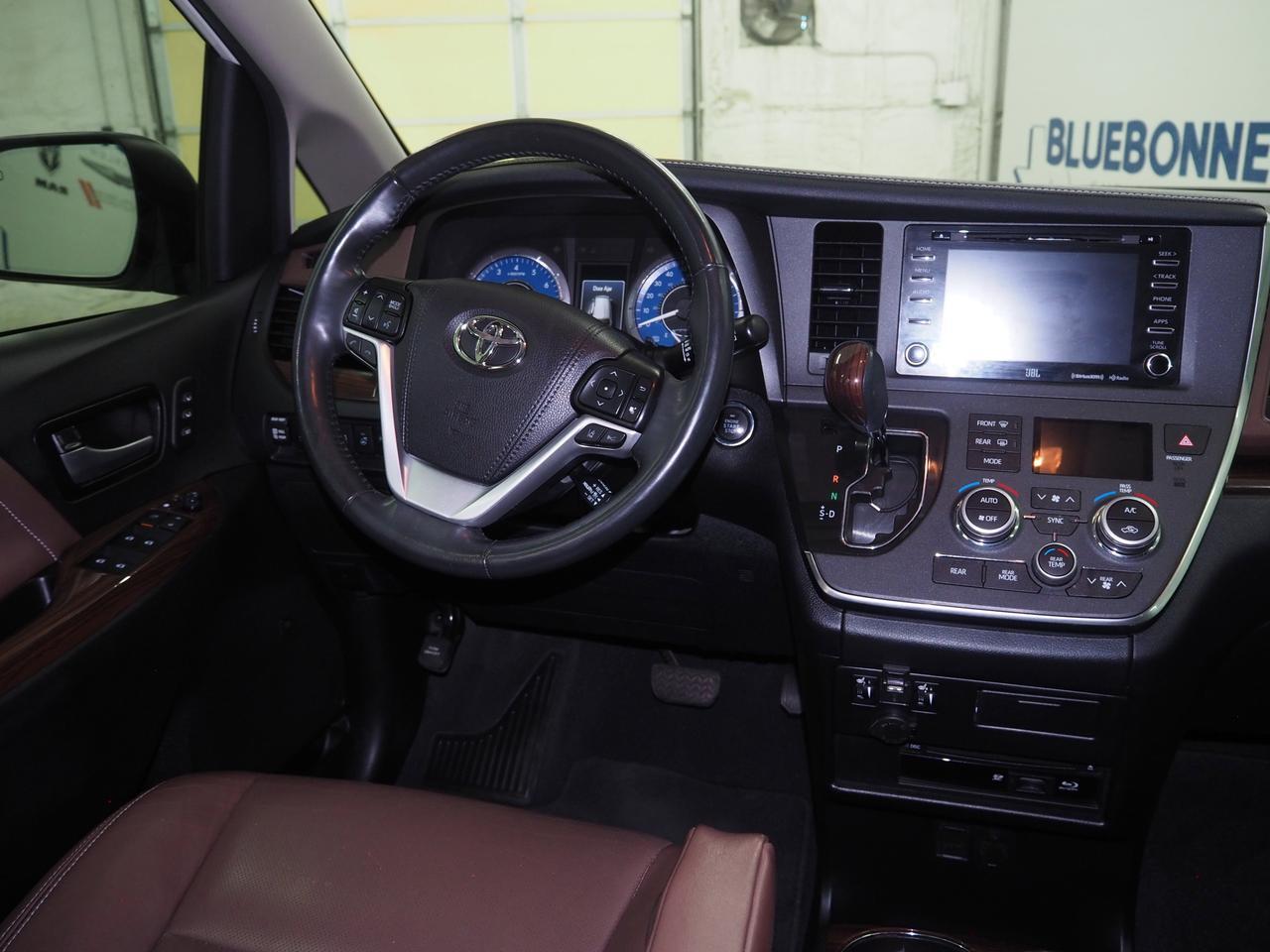 2019 Toyota Sienna Limited Premium New Braunfels TX