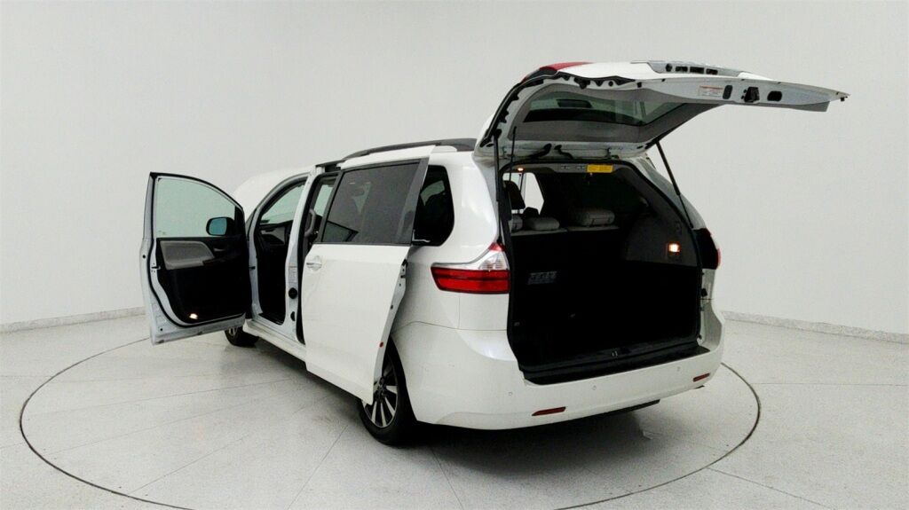 2019 Toyota Sienna Limited Premium Laurel MD