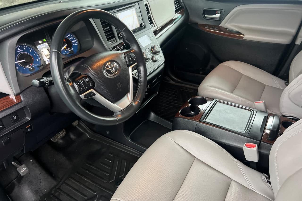 2019 Toyota Sienna Limited Roseville CA