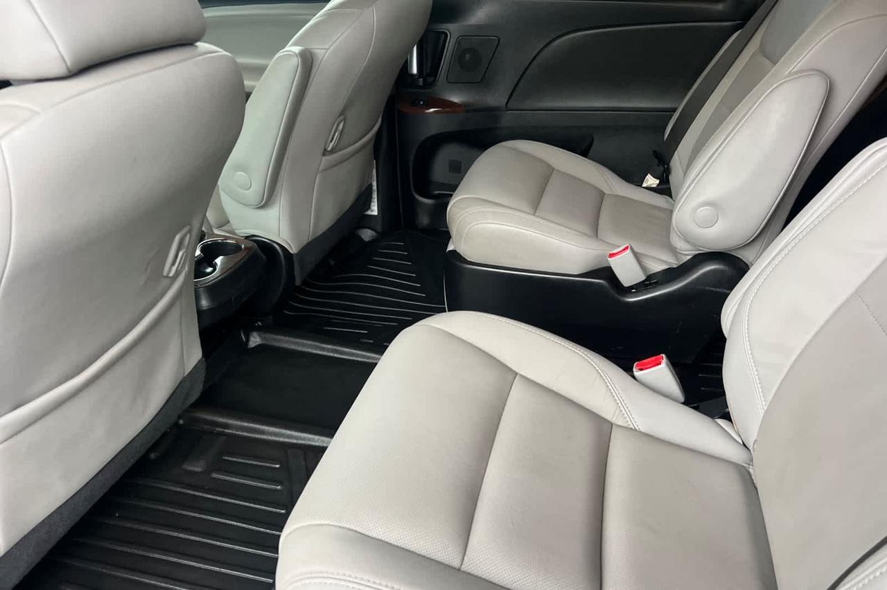 2019 Toyota Sienna Limited Roseville CA