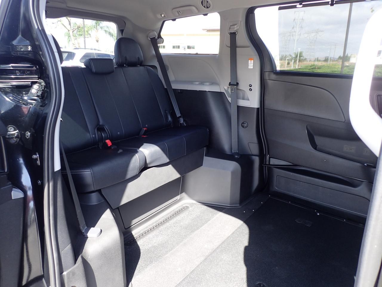2019 Toyota Sienna SE-NAV Anaheim CA