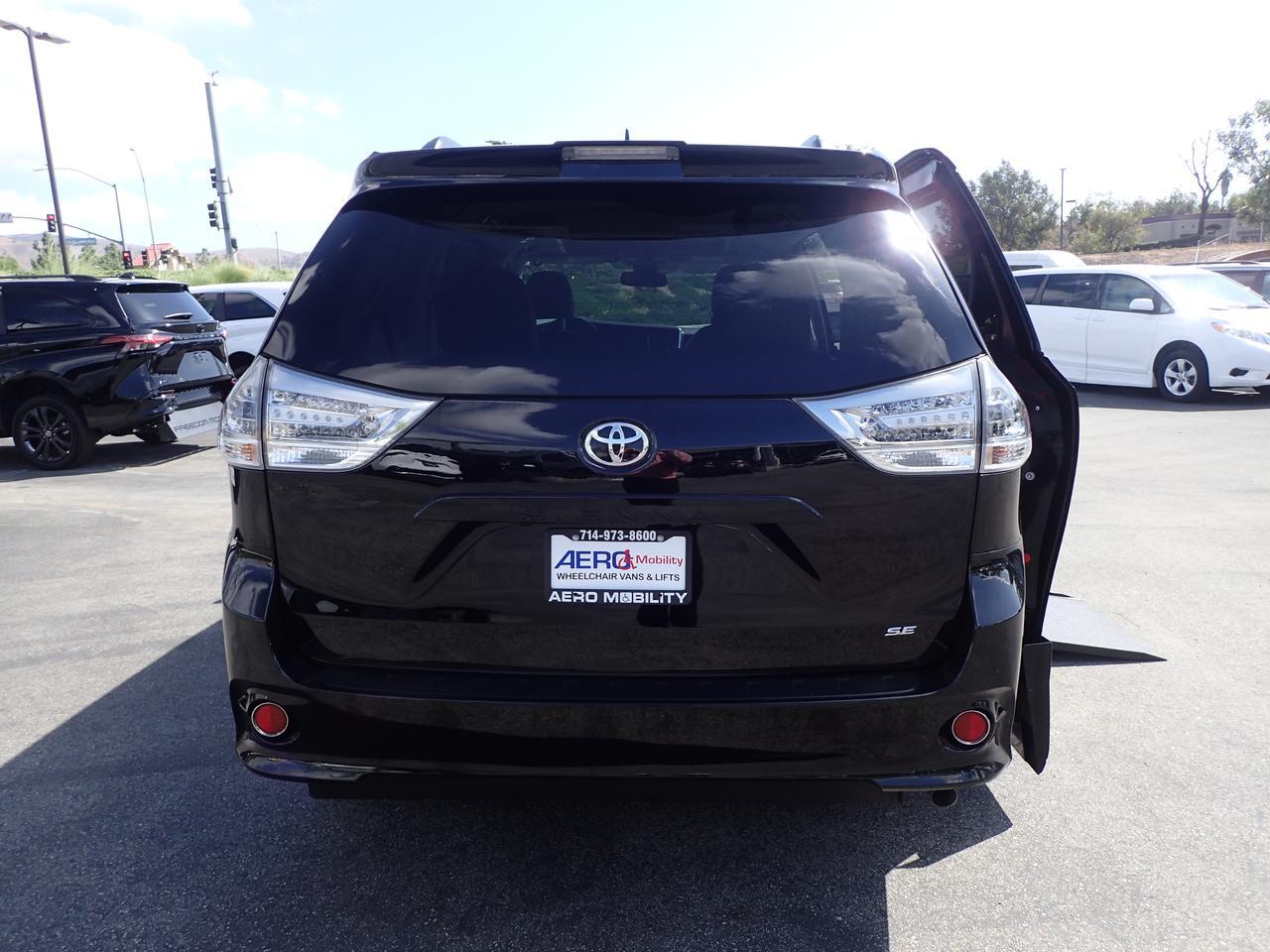 2019 Toyota Sienna SE-NAV Anaheim CA