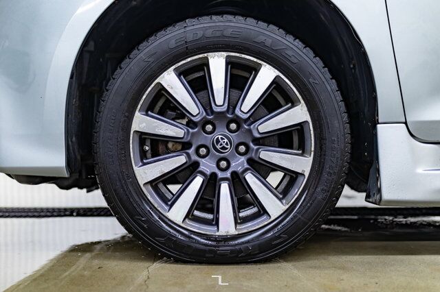 2019 Toyota Sienna XLE Braun Ability Wheelchair Lift Leather Roof Nav Red Deer AB