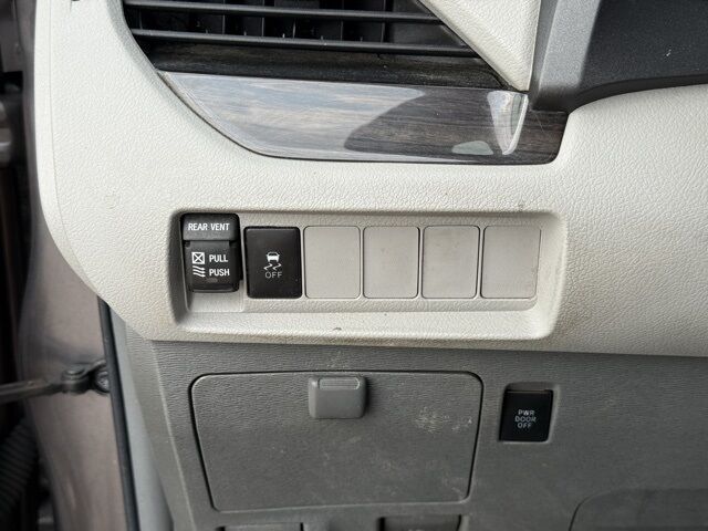 2019 Toyota Sienna XLE Crestwood KY