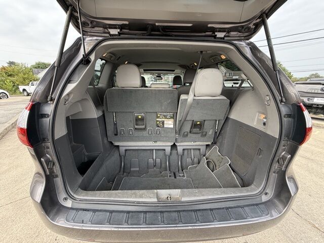 2019 Toyota Sienna XLE Crestwood KY