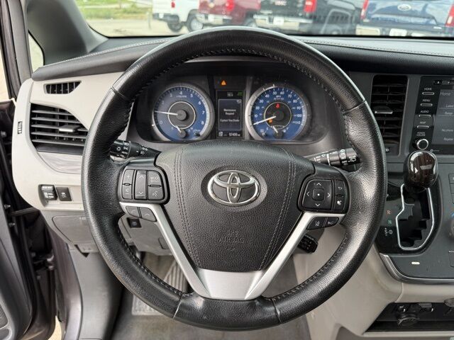 2019 Toyota Sienna XLE Crestwood KY