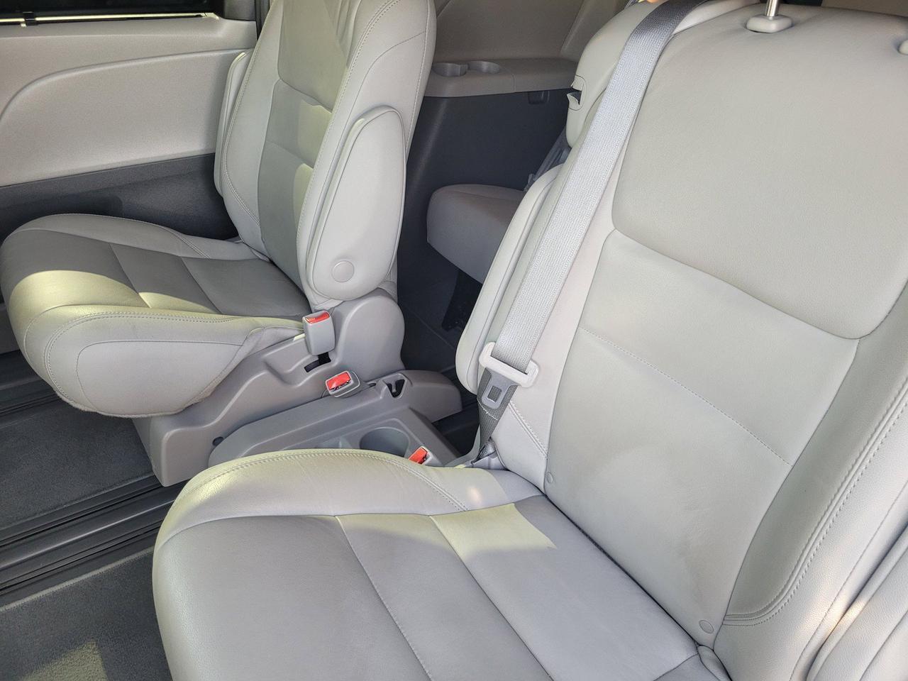 2019 Toyota Sienna XLE Premium Roseville CA