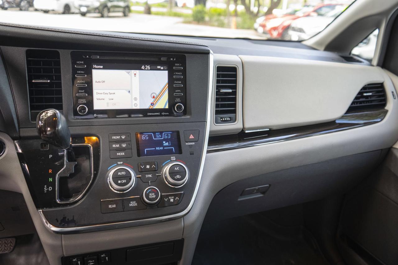 2019 Toyota Sienna XLE Premium San Antonio TX