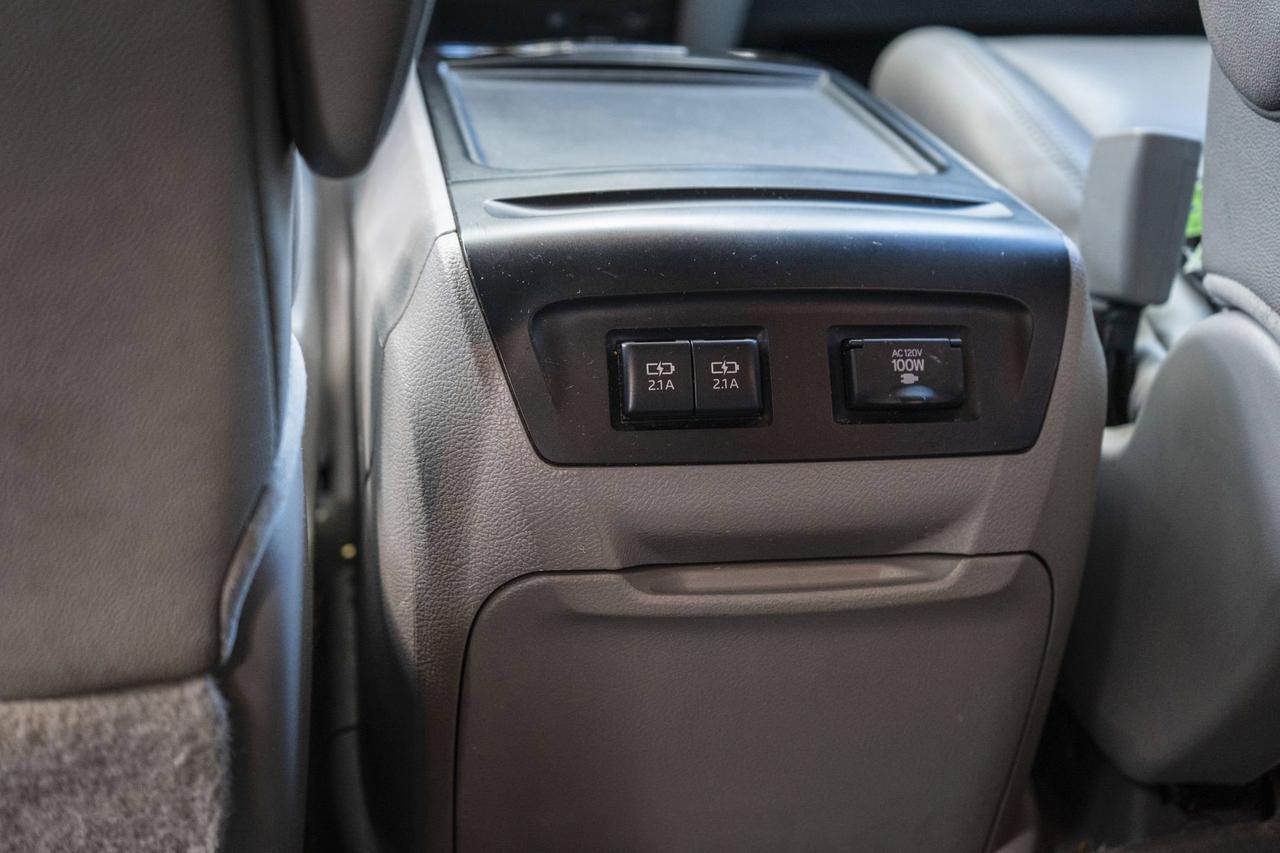 2019 Toyota Sienna XLE Premium San Antonio TX