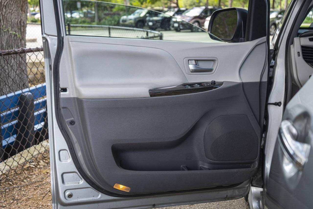 2019 Toyota Sienna XLE Premium San Antonio TX