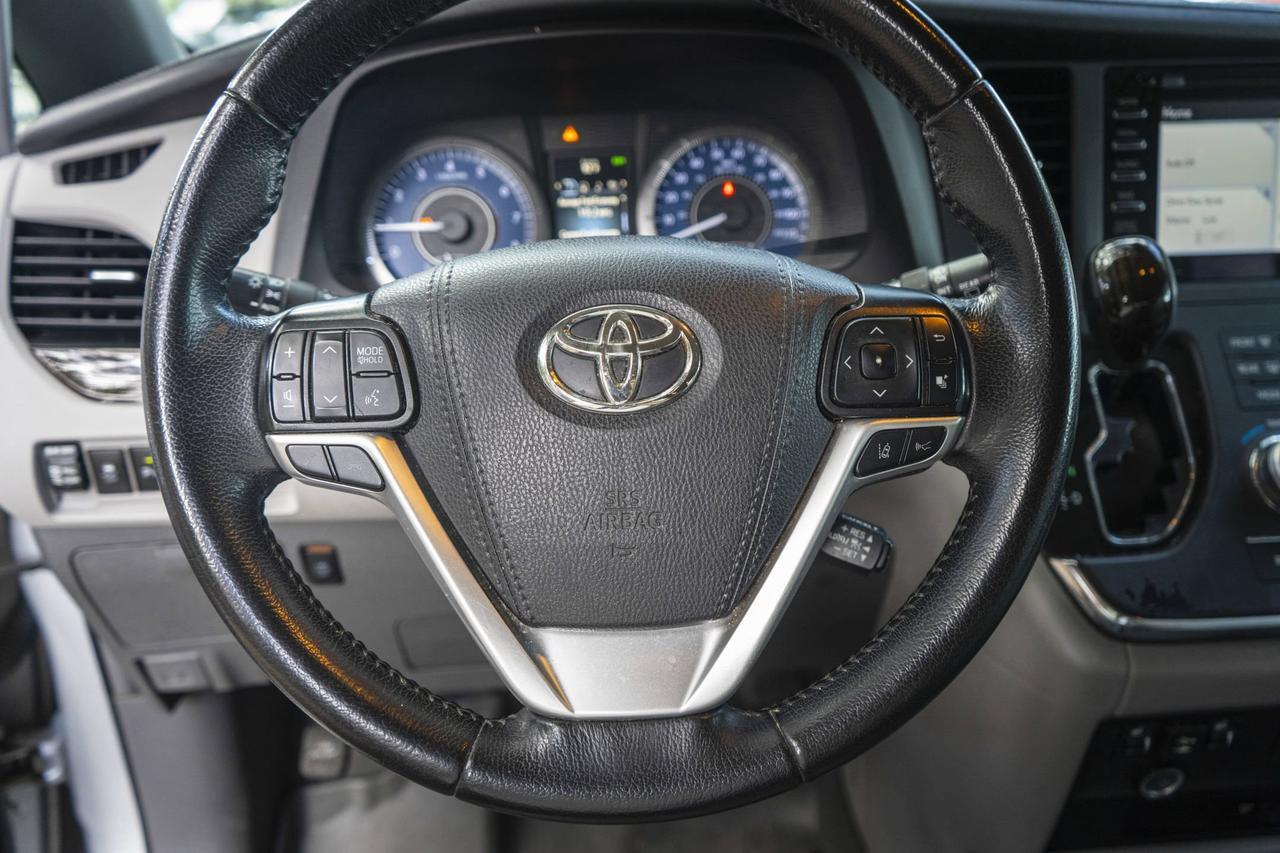 2019 Toyota Sienna XLE Premium San Antonio TX